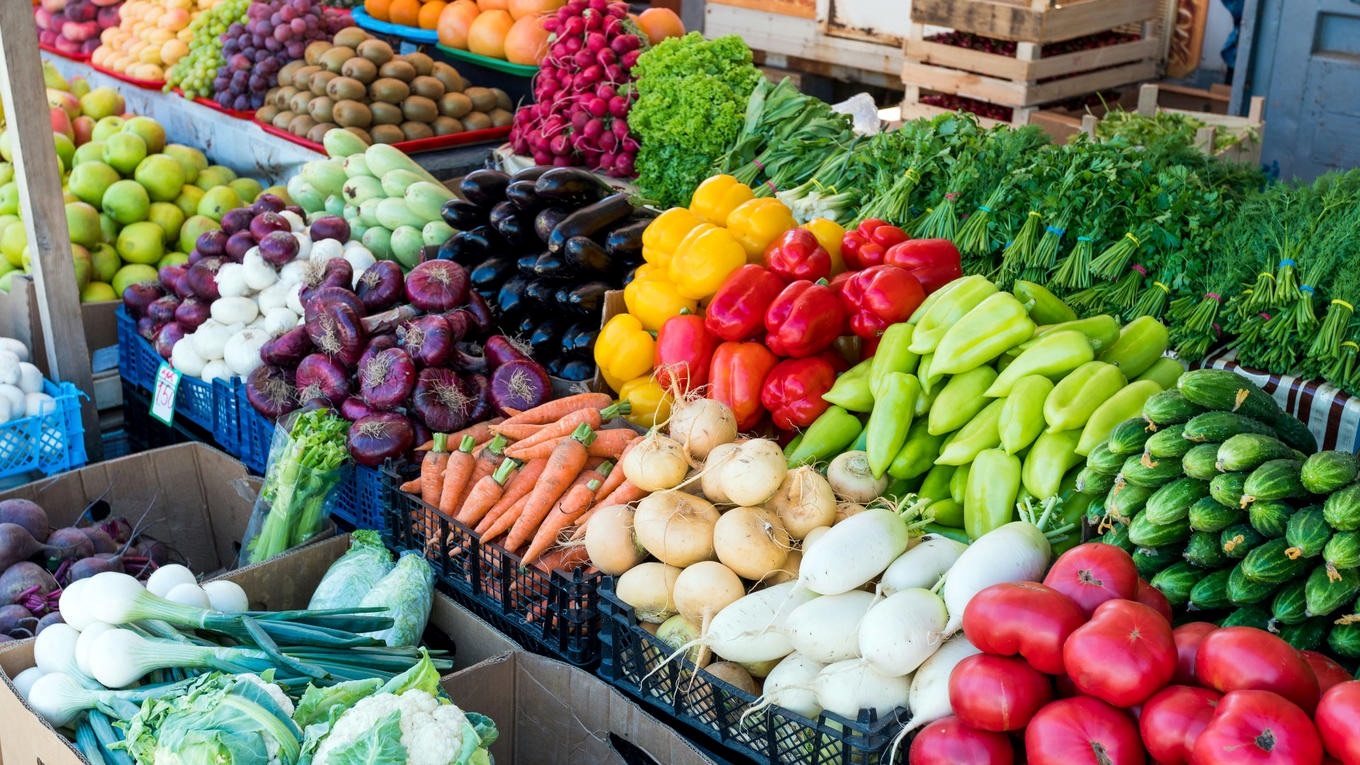 Farmers Market and Wine Fest